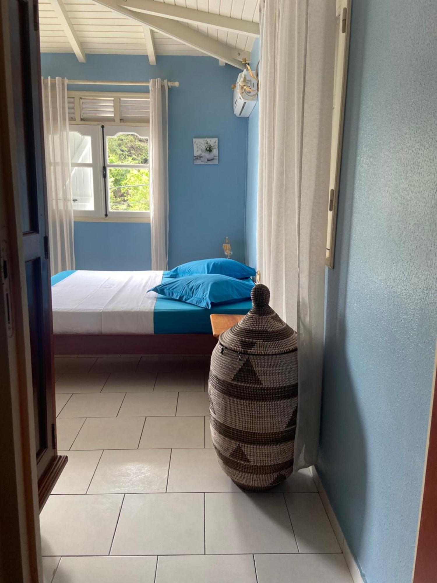 Haut De Villa Chez Lise Pointe-Noire Exteriör bild